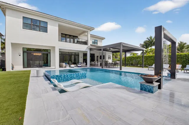 Boca Bridges Residence photo 47