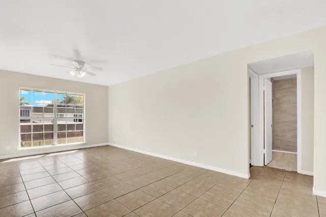 Unit Apt 201 photo 8