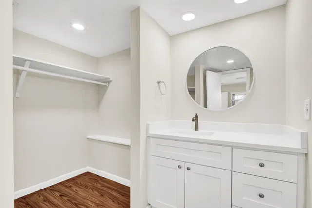 Unit Apt 201 photo 14