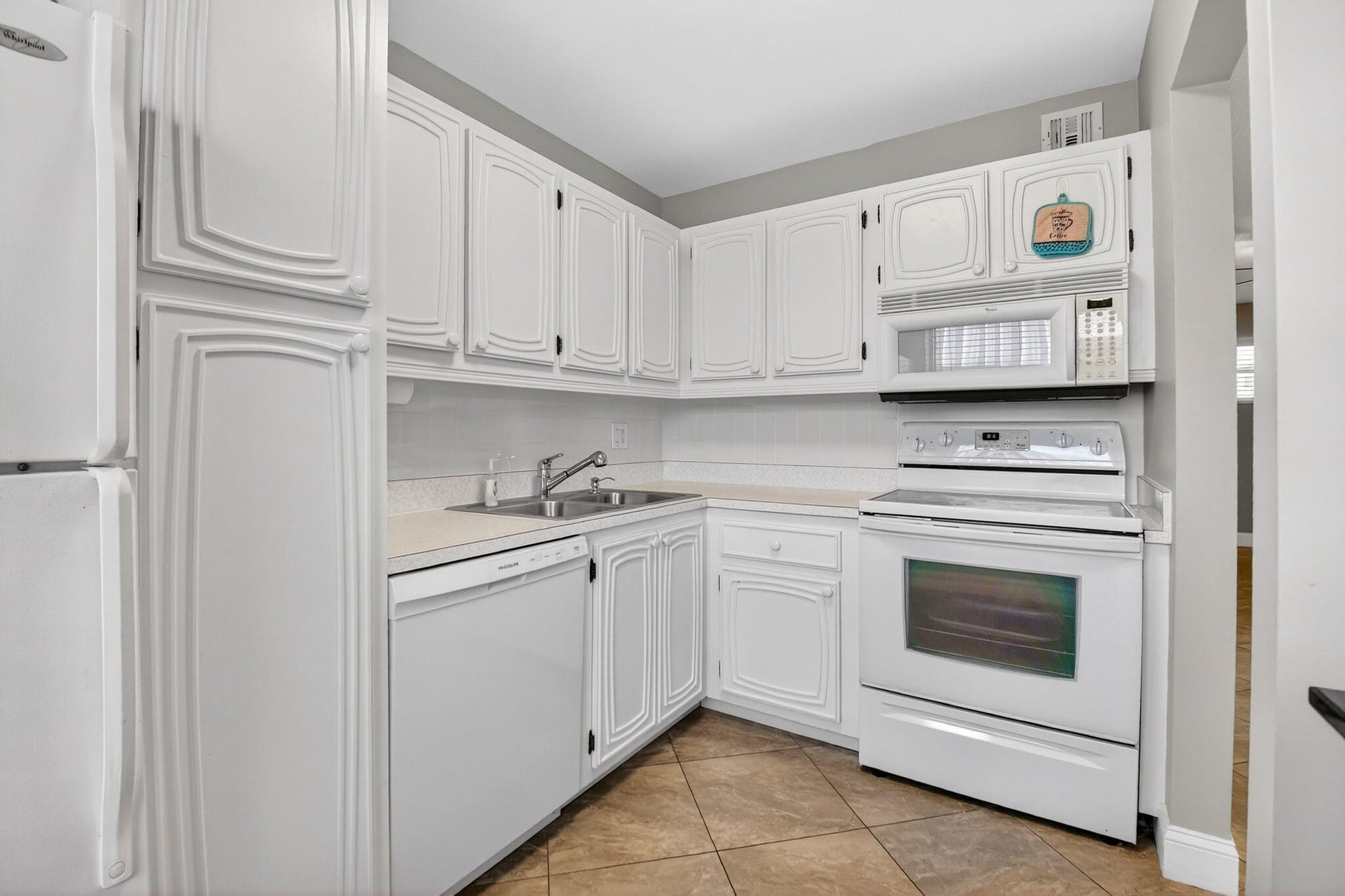  Unit 203 photo 15