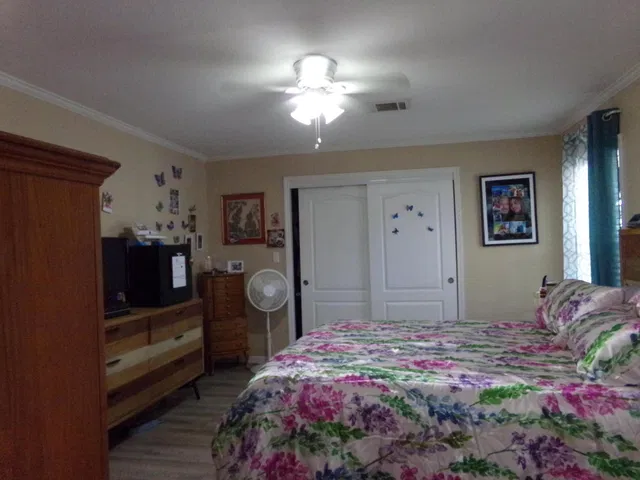 Residence photo 12