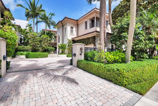 349 Chilean Avenue