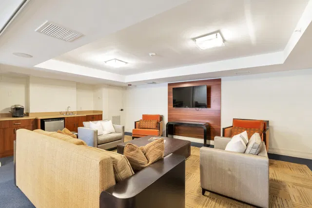 Villa Lofts Unit 10b photo 23