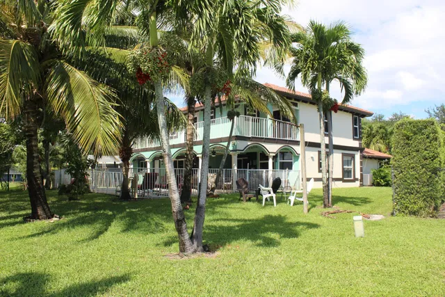 Residence photo 4