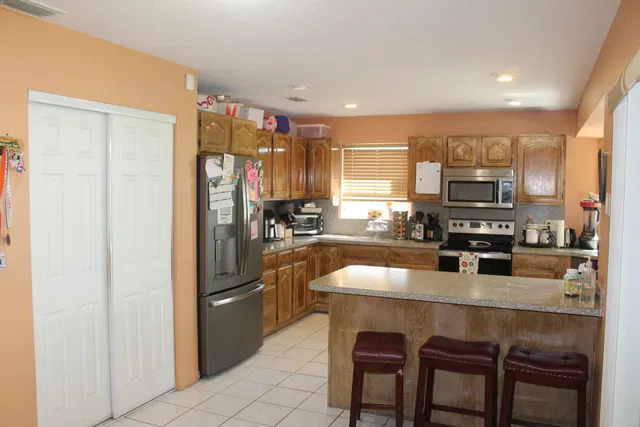 Residence photo 18