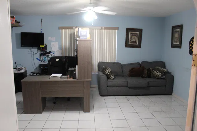 Residence photo 27