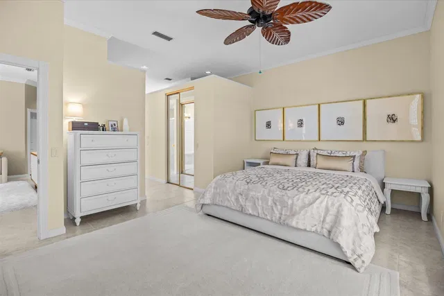Residence photo 24