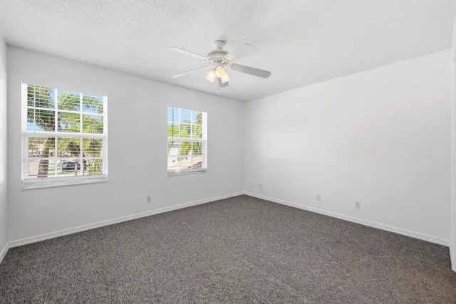  Residence photo 16