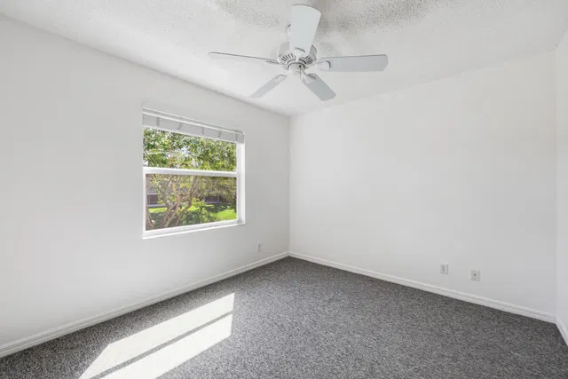  Residence photo 21