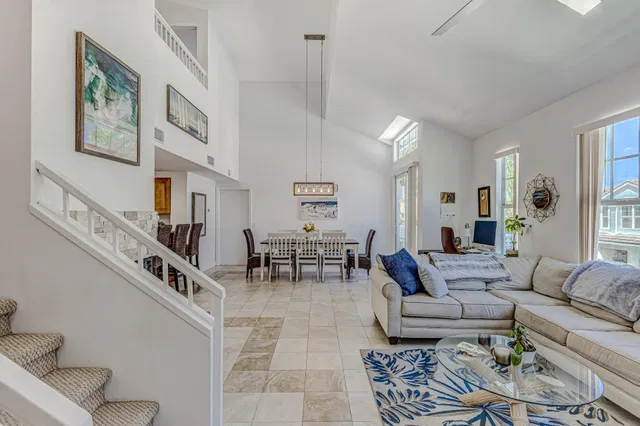 Residence photo 10