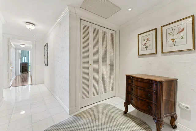 One Royal Palm Way Palm Beach Unit G5 photo 14