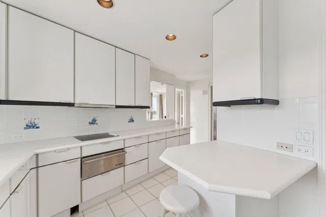 One Royal Palm Way Palm Beach Unit G5 photo 19