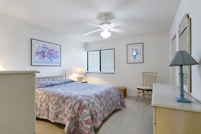Unit V6-106 photo 3