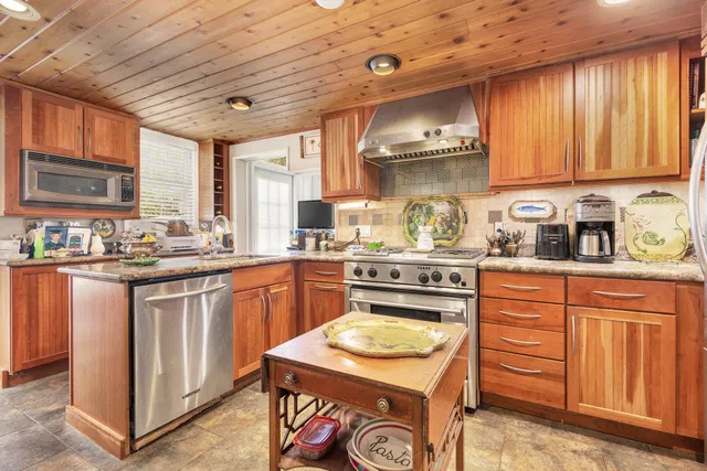 Old Northwood Residence photo 6