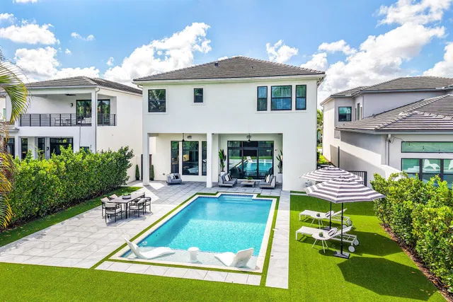 Boca Bridges Residence photo 39