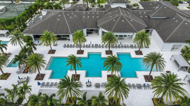 Boca Bridges Residence photo 43