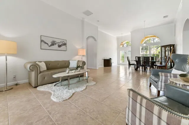 Residence photo 5
