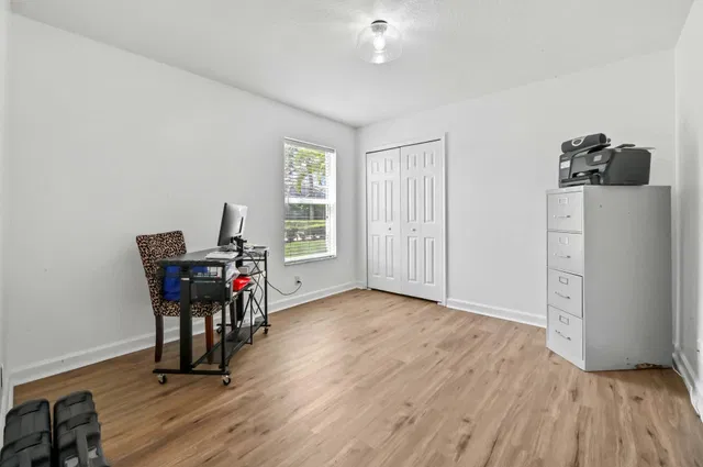 Residence photo 19