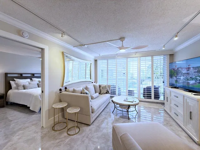 Barclay Condo Unit 316 photo 6