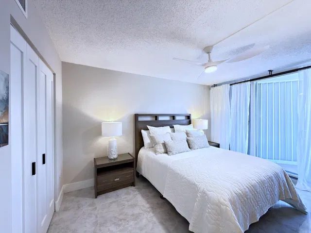 Barclay Condo Unit 316 photo 9