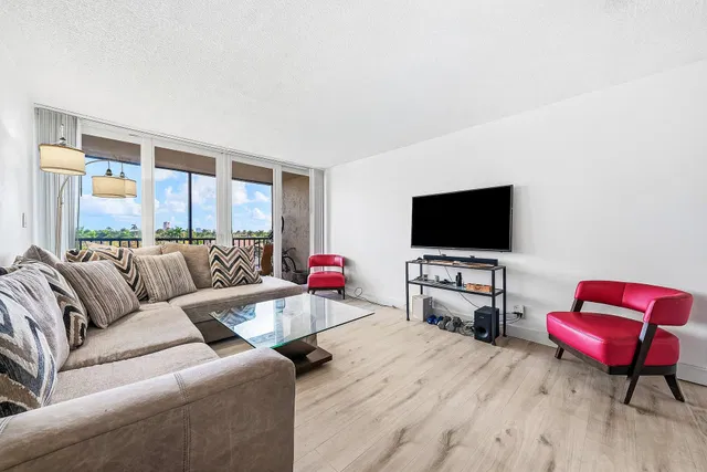 Boca Raton Unit 605 photo 10