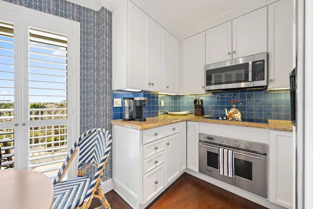One Royal Palm Way Palm Beach Unit G4 photo 8