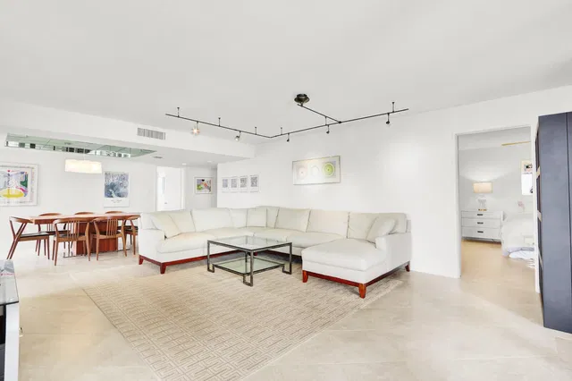 Eastpointe Singer Island Unit 18a photo 5