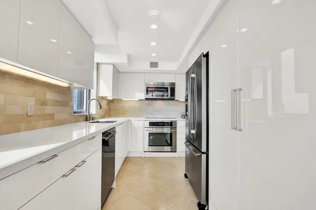 Eastpointe Singer Island Unit 18a photo 10