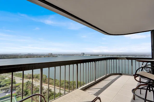 Eastpointe Singer Island Unit 18a photo 32