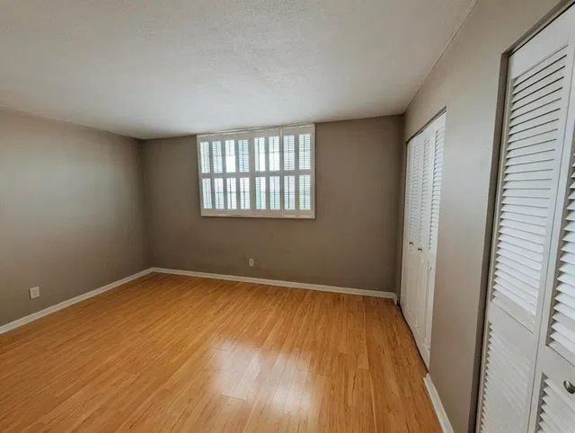 Unit 509 photo 12
