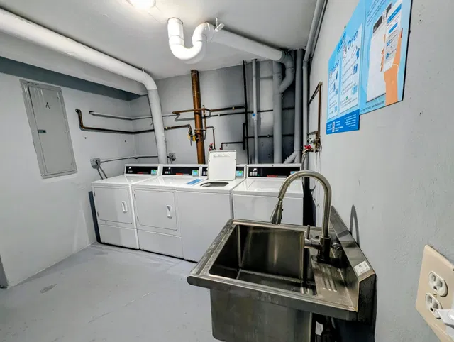 Unit 509 photo 18
