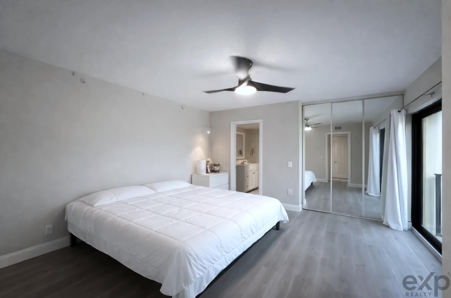  Residence photo 18