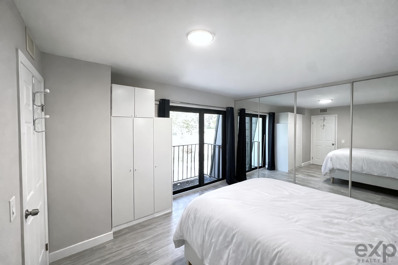  Residence photo 23
