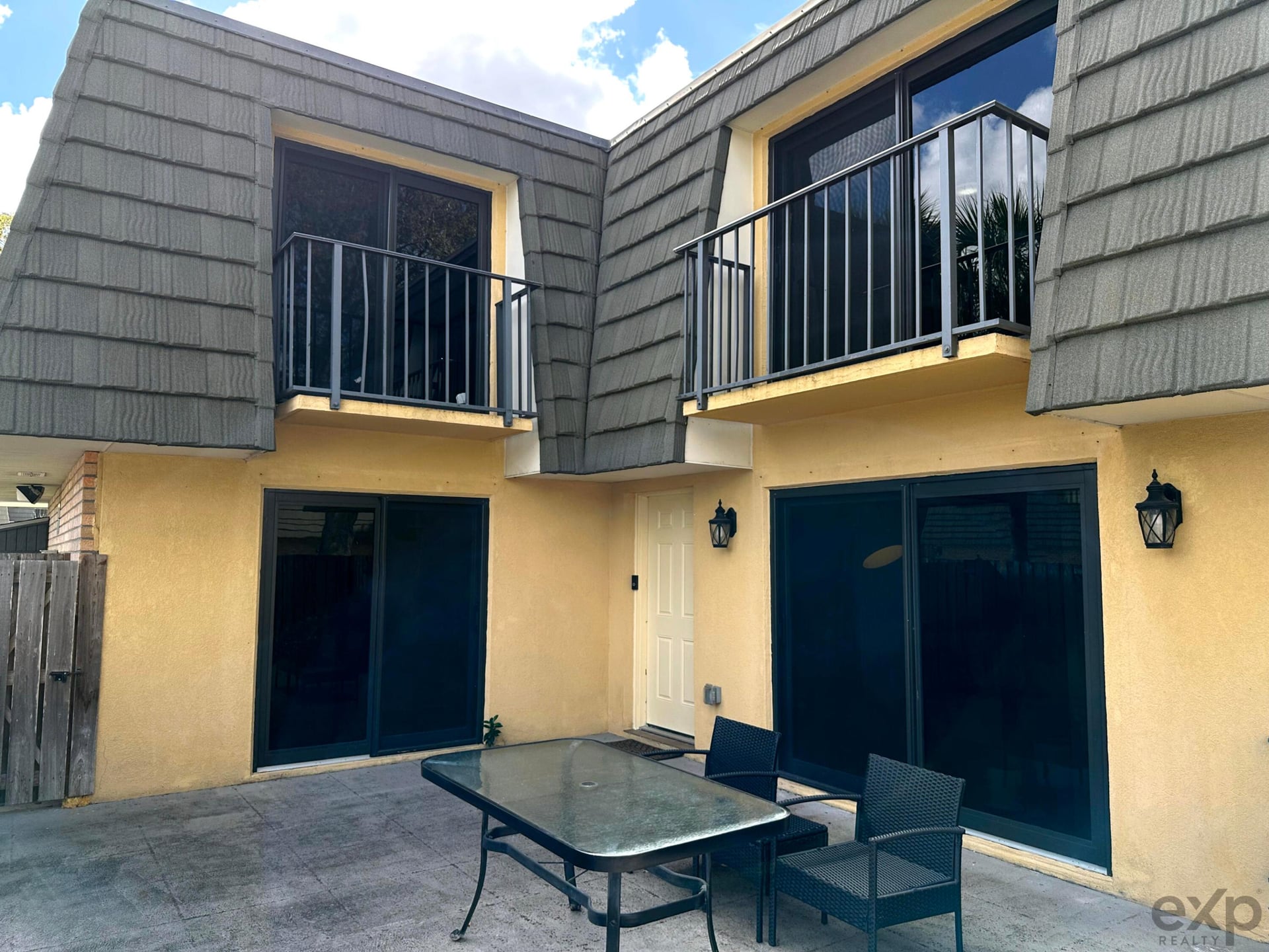  Residence photo 25