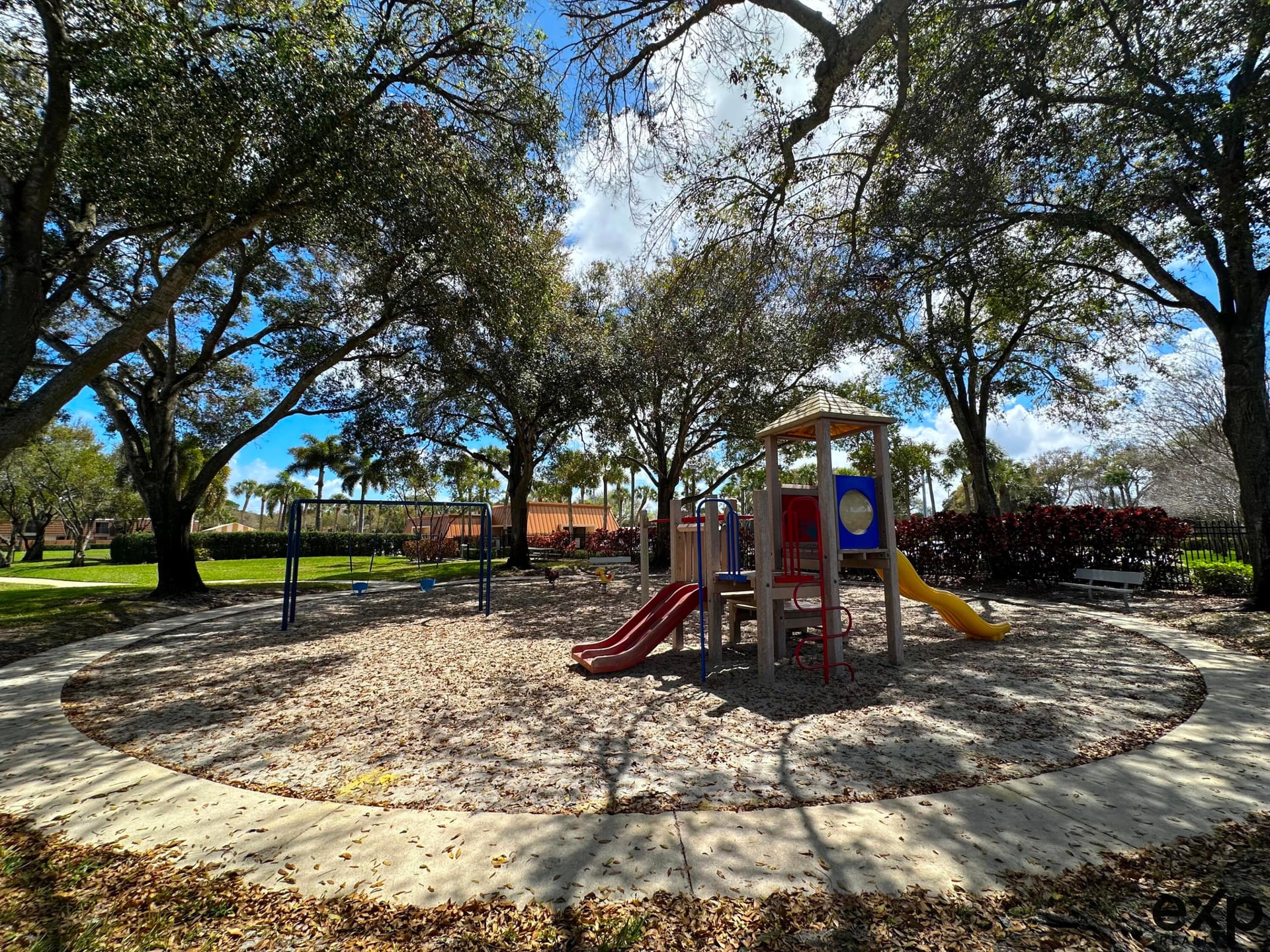  Residence photo 30