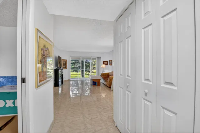 Unit 206 photo 15