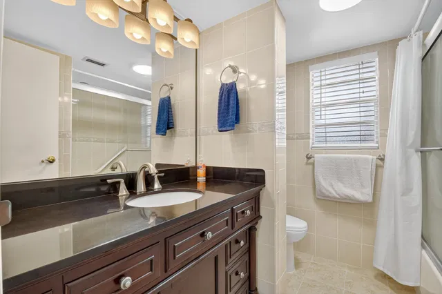 Unit 206 photo 24