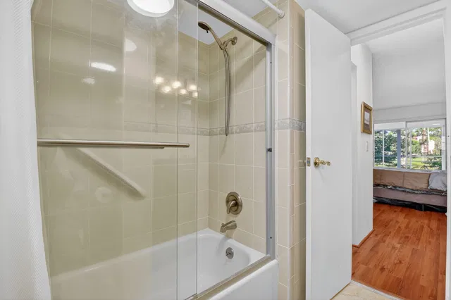 Unit 206 photo 26