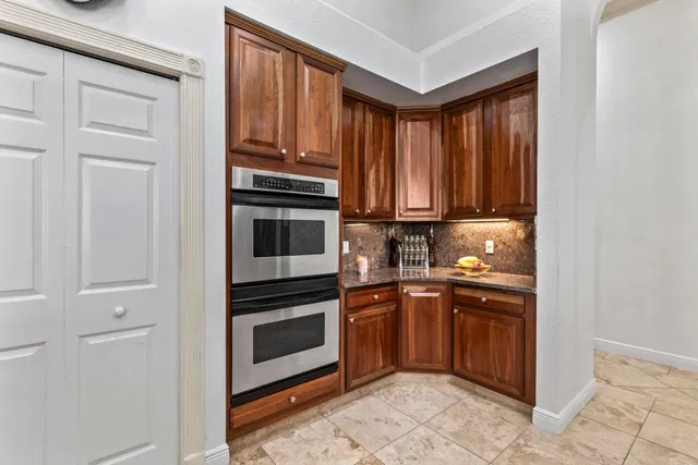  Residence photo 20