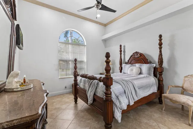  Residence photo 38