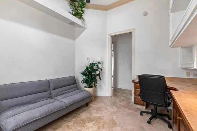  Residence photo 45