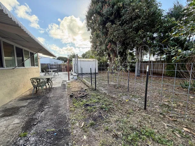 SoSo West Palm Beach Residence photo 2