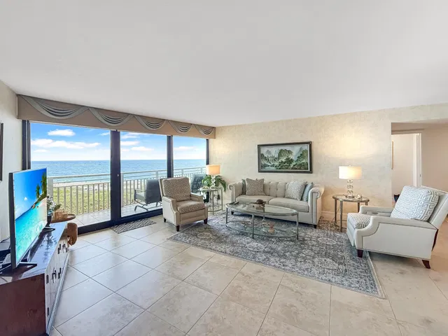 Tiara Singer Island Unit 6 E photo 3