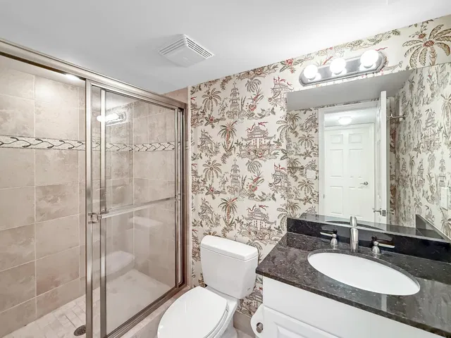 Tiara Singer Island Unit 6 E photo 11