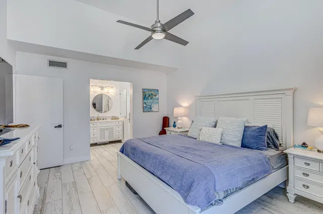 Residence photo 26