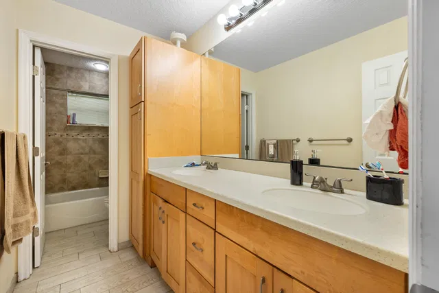 Residence photo 24