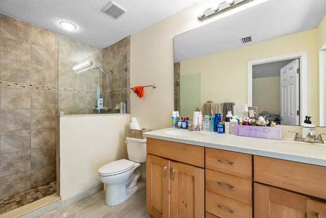 Residence photo 28