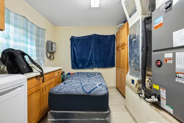 Residence photo 32