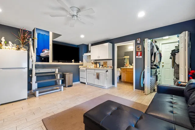 Residence photo 36