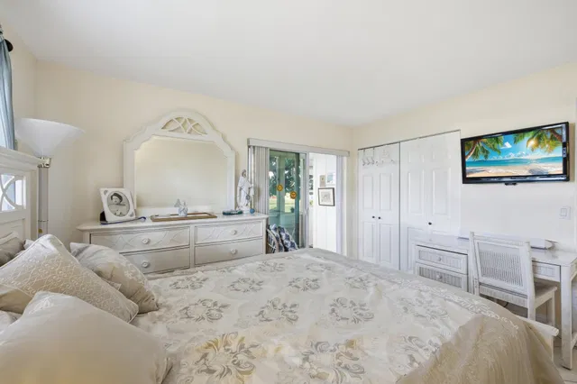 Residence photo 22